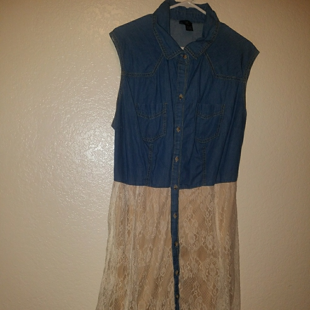 Sleeveless dress